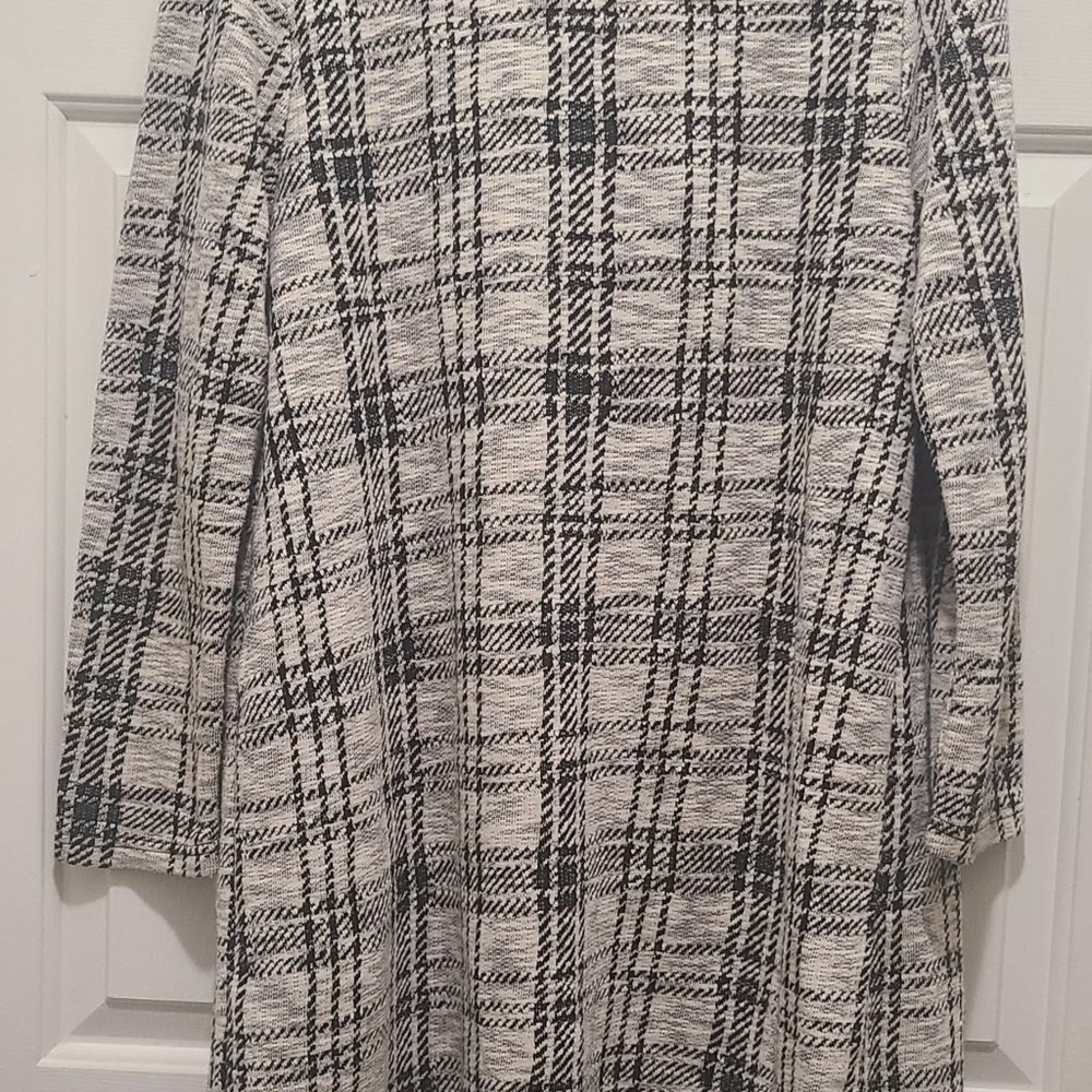Absolutely Famous Long Sweater Jacket Plaid Open Front Long Cardigan GU - Picture 6 of 6